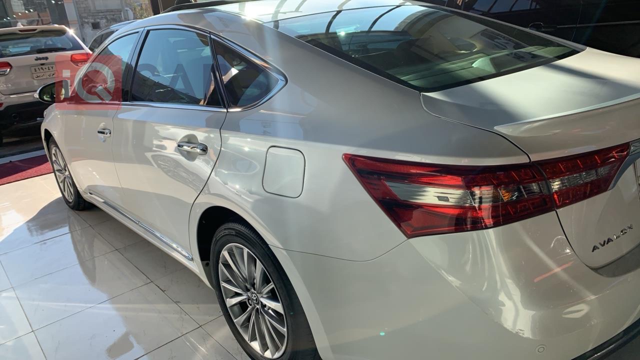 Toyota Avalon